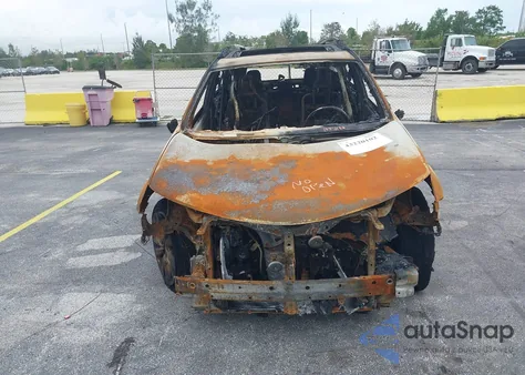 2015 Toyota Rav4 Limited z USA, uszkodzony, nr VIN JTMYFREV7FD074060